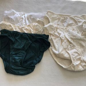 Brand new Oscar de la Renta panties